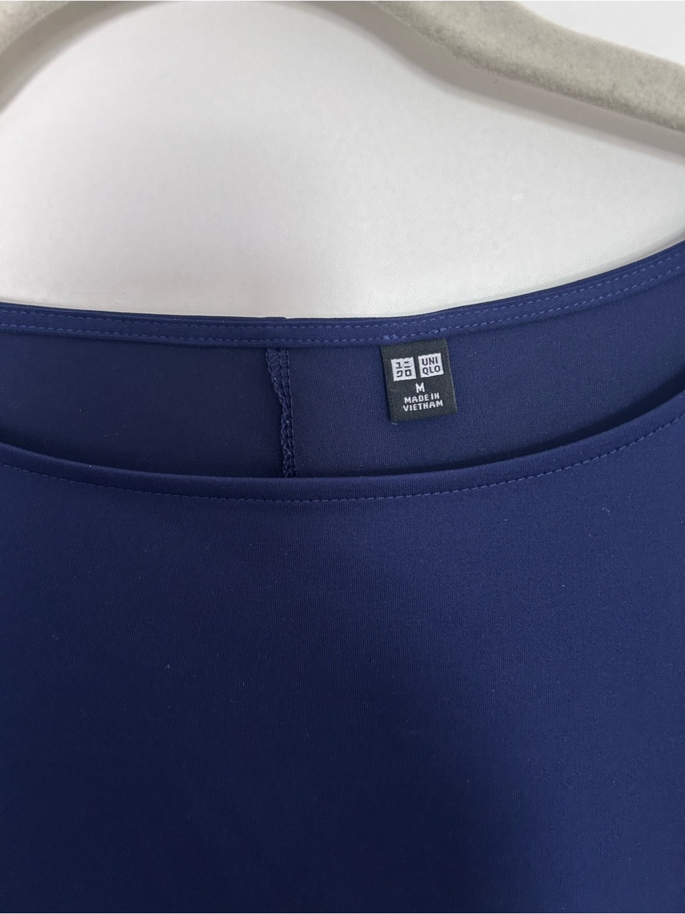 Uniqlo Sleeveless Navy Shift Dress - Picture 3 of 5